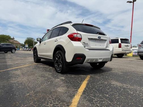 Crystal White Pearl 2015 Subaru XV Crosstrek 2.0i Premium