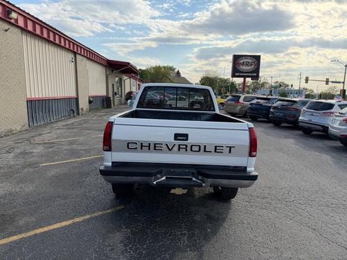 Sand Beige Metallic 1992 Chevrolet 1500 K1500 Silverado 2dr 4WD Standard Cab LB