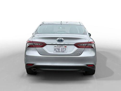 2022 Toyota Camry Hybrid XLE