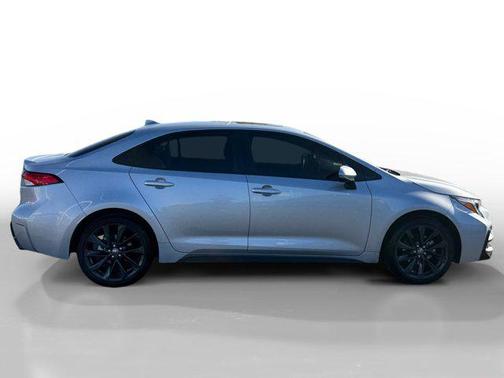 2025 Toyota Corolla Hybrid SE