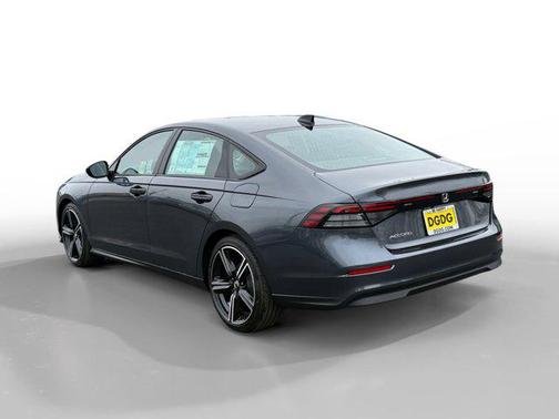 Meteorite Gray Metallic 2026 Honda Accord SE