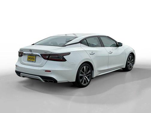 2023 Nissan Maxima SV Xtronic CVT