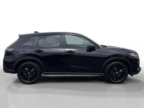 Crystal Black Pearl 2027 Honda HR-V Sport