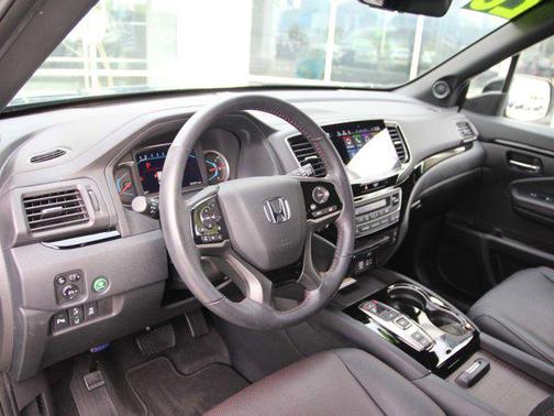 2020 Honda Pilot AWD Black Edition