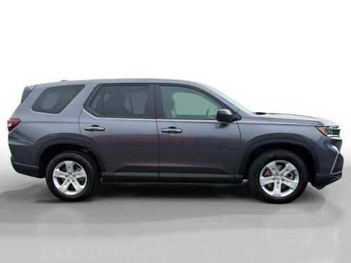 2023 Honda Pilot AWD LX
