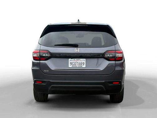 2023 Honda Pilot AWD LX