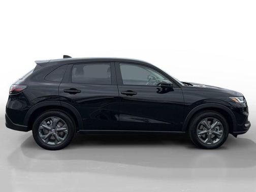 Crystal Black Pearl 2027 Honda HR-V LX