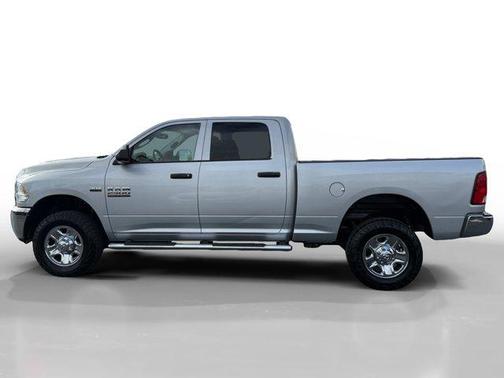 2018 RAM 2500 Tradesman Crew Cab 4x4 6'4' Box