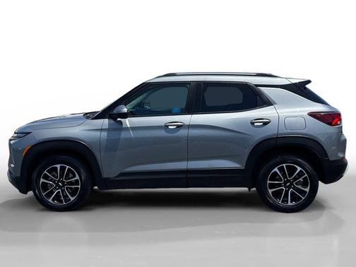 Sterling Gray Metallic 2024 Chevrolet Trailblazer LT