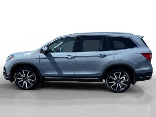 2022 Honda Pilot Touring 8-Passenger