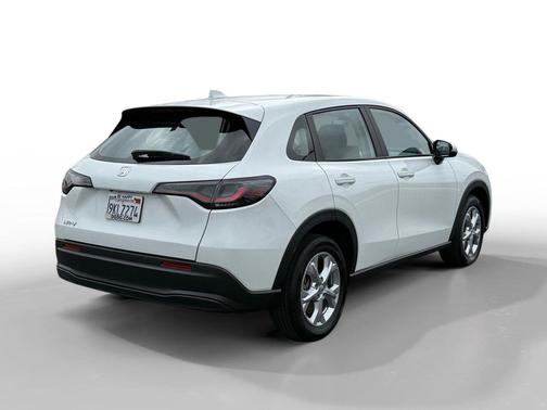 Platinum White Pearl 2024 Honda HR-V LX