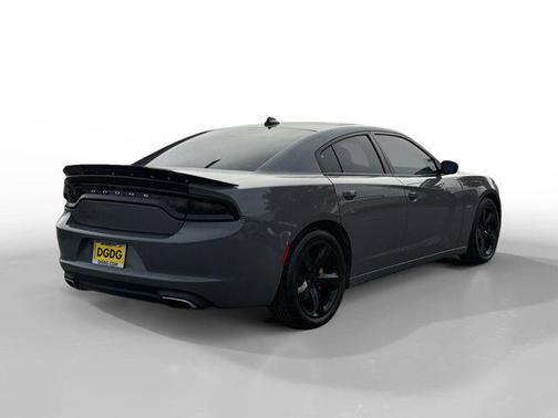 2017 Dodge Charger R/T