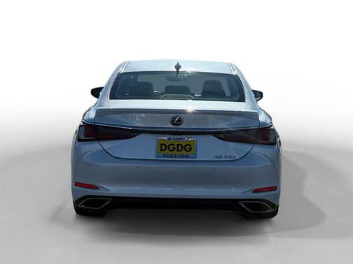 2022 Lexus ES 350 Base