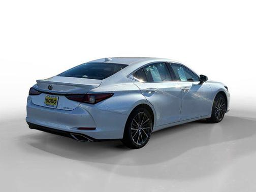 2022 Lexus ES 350 Base