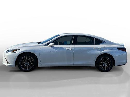 2022 Lexus ES 350 Base