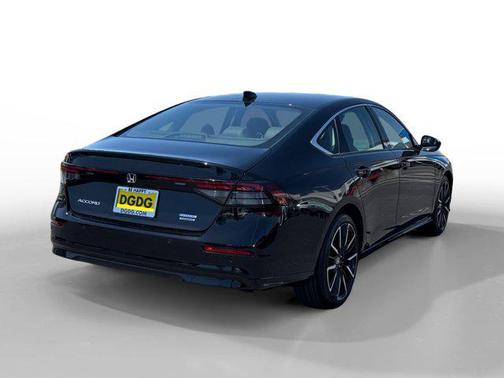 Crystal Black Pearl 2026 Honda Accord Hybrid Touring
