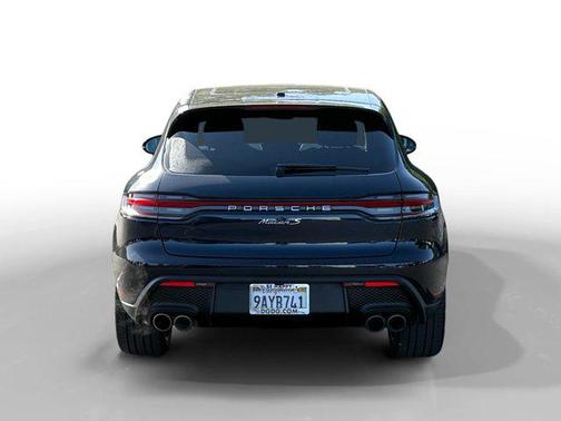 2022 Porsche Macan S