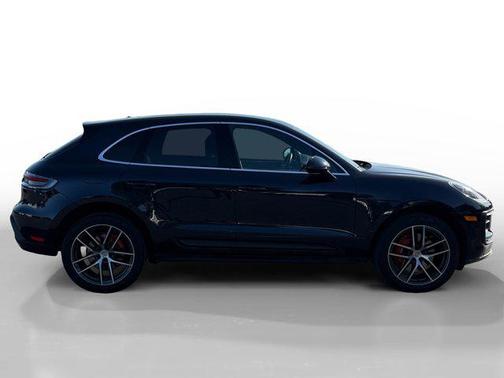 2022 Porsche Macan S