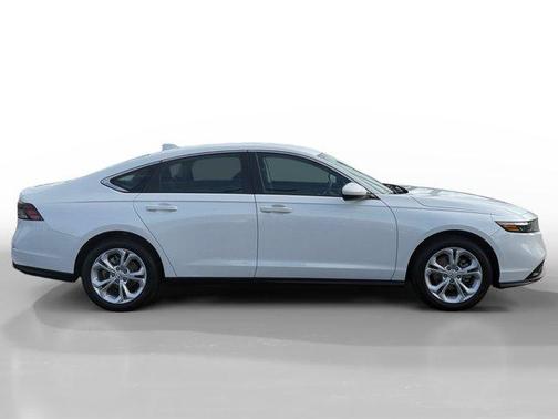 2025 Honda Accord LX 1.5T