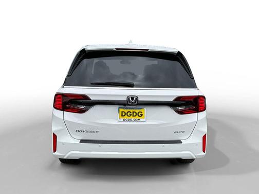 Platinum White Pearl 2026 Honda Odyssey Elite