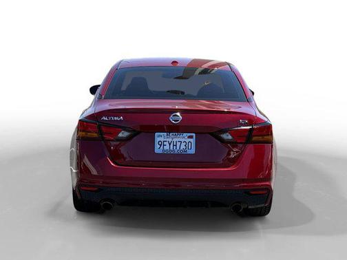 2021 Nissan Altima SR FWD