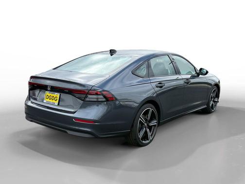 Meteorite Gray Metallic 2026 Honda Accord SE