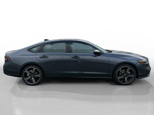 Meteorite Gray Metallic 2026 Honda Accord SE