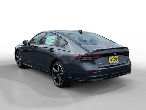 Meteorite Gray Metallic 2026 Honda Accord SE