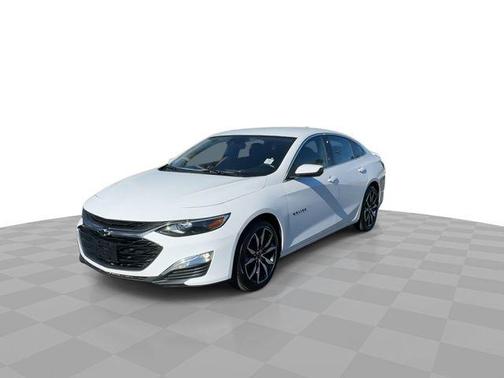 Summit White 2022 Chevrolet Malibu RS