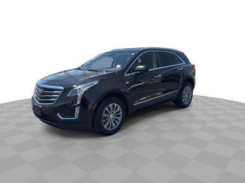 Stellar Black Metallic 2017 Cadillac XT5 Luxury