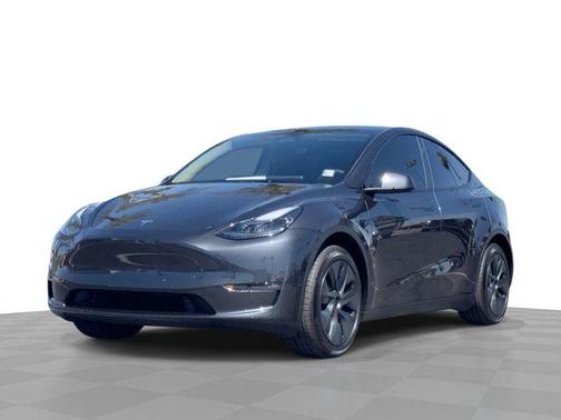 Stealth Gray 2024 Tesla Model Y Long Range