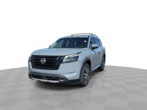Boulder Gray Pearl 2023 Nissan Pathfinder Platinum