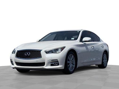 White 2017 INFINITI Q50 3.0T Premium