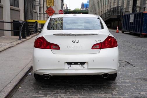 Moonlight White 2013 INFINITI G37x Base
