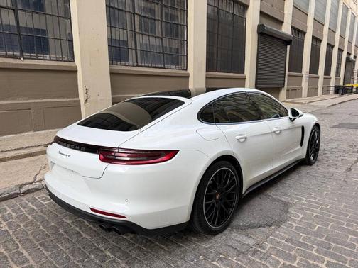 White 2018 Porsche Panamera 4