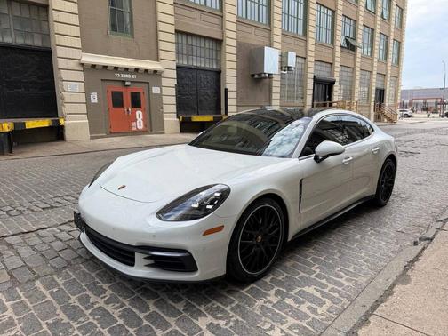 White 2018 Porsche Panamera 4