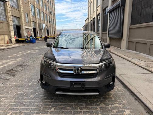 Modern Steel Metallic 2021 Honda Pilot EX-L