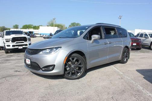 2019 Chrysler Pacifica Limited