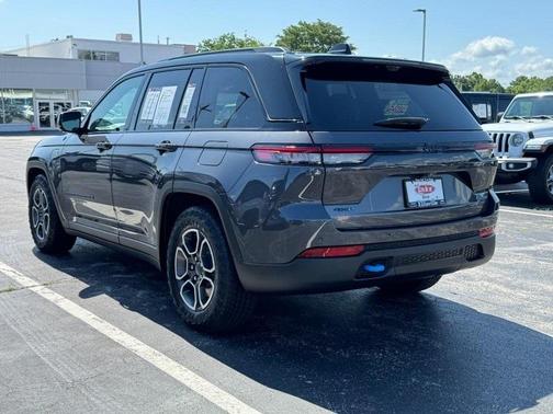 2023 Jeep Grand Cherokee 4xe Trailhawk