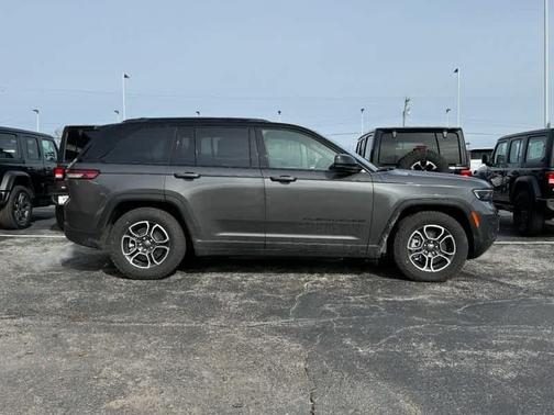 2023 Jeep Grand Cherokee 4xe Trailhawk