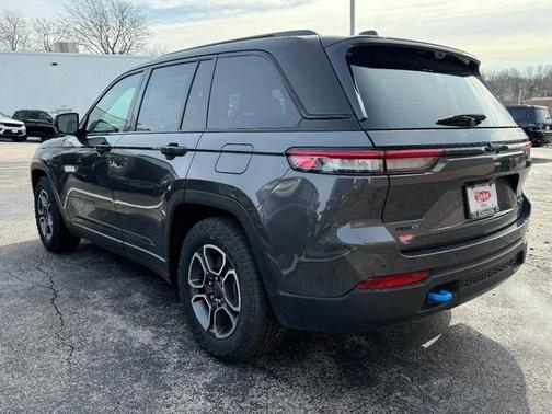 2023 Jeep Grand Cherokee 4xe Trailhawk