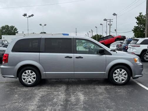 2020 Dodge Grand Caravan SE
