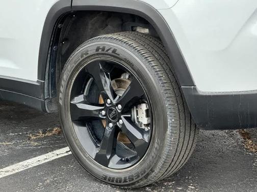 2022 Jeep Grand Cherokee Altitude