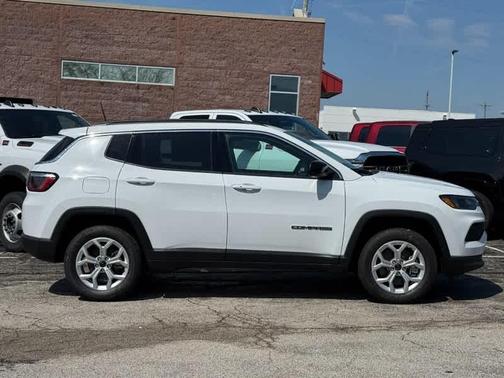 2025 Jeep Compass Latitude