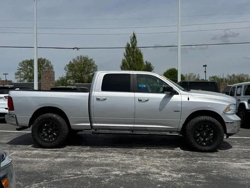 2019 RAM 1500 Classic SLT