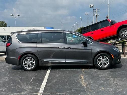 2019 Chrysler Pacifica Limited