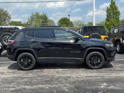 2025 Jeep Compass Latitude