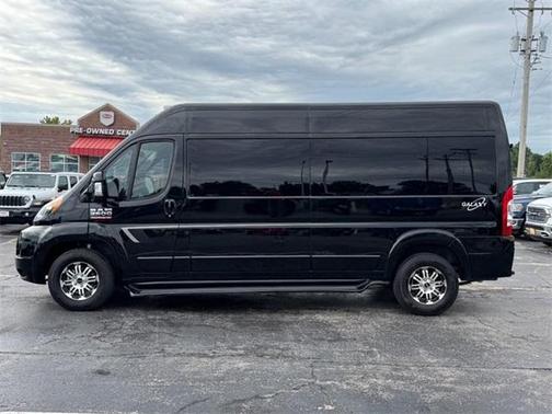 2022 RAM ProMaster 2500 Window Van High Roof