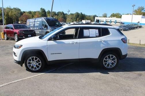 2022 Jeep Compass Latitude Lux