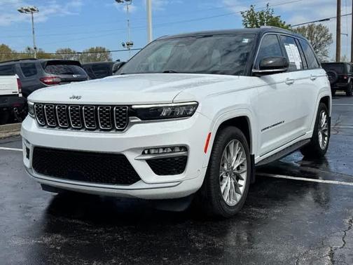 2022 Jeep Grand Cherokee Summit